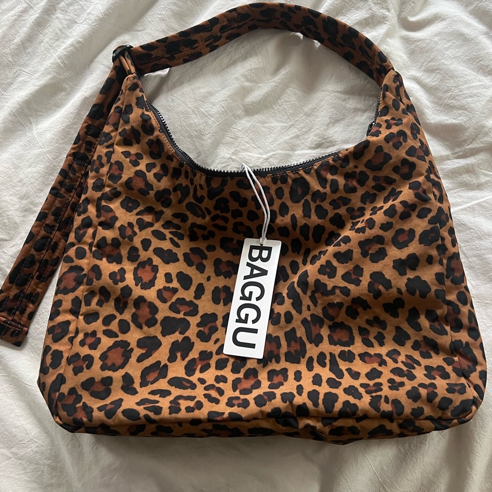 Baggu Leopard Shoulder Bag